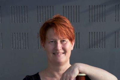 Annemette Juul Pedersen spiller fagot i Ikast Østre Kirke. Foto: PR-foto