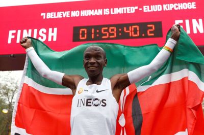 Lørdag brød kenyaneren Eliud Kipchoge den magiske grænse på to timer på maraton-distancen. Han havde blandt andet hjælp fra en lang række af andre topløbere, som fungerede som harer.