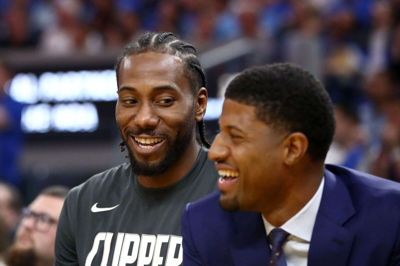 Kawhi Leonard (tv.) og Paul George (th.) skiftede før denne sæson til Los Angeles Clippers, der pludselig har skrevet sig ind blandt favoritterne til titlen.