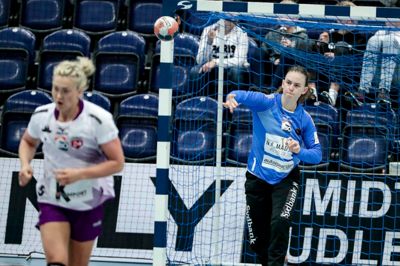 Målvogter Jessica Ryde stod hele kampen mod København Håndbold. Foto: Martin Ballund