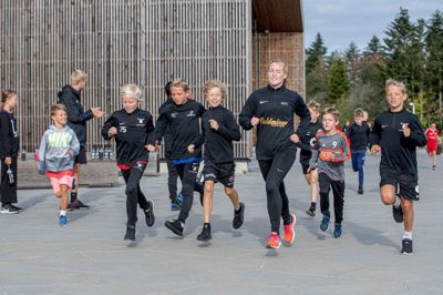 Der har været fart på siden indvielsen af idrætsfriskolen Guldminen i Ikast i sommer. Derfor åbner friskolen allerede til næste sommer for endnu et klassetrin, 6. kl. ???Foto: PRIVAT