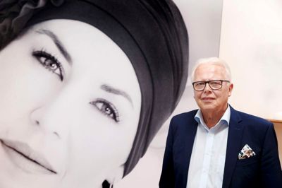 En af områdets mest markante erhvervsmænd - Niels Laurits Thygesen - gæster Ikast Slægts- og Lokalhistorisk forening og fortæller om sit begivenhedsrige liv med op- og nedture i tekstilindustrien. Her ses han fotograferet i 2017, hvor han fyldte 75 år og samtidig havde 50-årsjubilæum som leder af familiefirmaet. ?Foto: Flemming Hansen