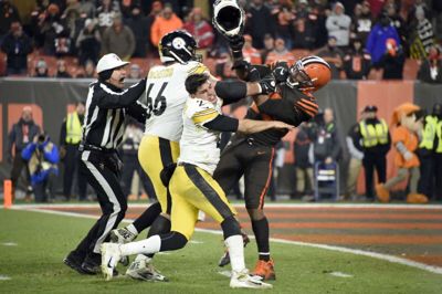 Myles Garrett fik hård straf for sin opgørsel i NFL-kamp natten til fredag.