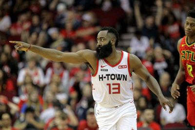 James Harden kom op på 60 point for fjerde gang i karrieren og lagde sig dermed op på siden af Michael Jordan med tredjeflest kampe med så mange point.