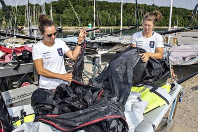 Ida Marie Baad og Marie Thusgaard er den ene af to danske besætninger, som kæmper om at repræsentere Danmark til OL i 49erFX. (Arkivfoto)