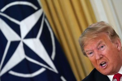 - Jeg er blevet større fan af Nato, fordi alliancen er så fleksibel, siger Donald Trump på et pressemøde i London, hvor der er Nato-topmøde tirsdag og onsdag.