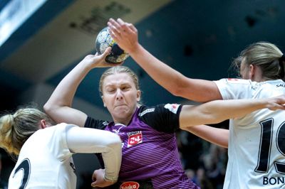 Store rejseudgifter til EHF Cup'en, hvor det blev til 14 kampe med 7 rejser, har kostet dyrt for Herning-Ikast Håndbold. Foto: Tom Laursen