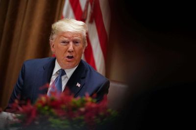 Donald Trump er tilbage i Det Hvide Hus efter Nato-topmødet i London. Men han taler stadig om Nato. Torsdag havde han i øvrigt FN-ambassadørerne fra FN's Sikkerhedsråd til frokost.