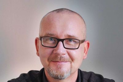 Mickey Gjerris er en ivrig samfundsdebattør mellem tro og videnskab. Den 5. februar kan han opleves i Ikast. Foto: PR