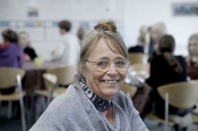 Karen Hebsgaard har netop haft sin sidste officielle arbejdsdag. Hun er i dag gået på efterløn og ser med glæde tilbage på 37 år i institutionen i Ikast. Foto: Henrik Ole Jensen