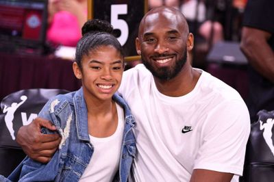 Kobe Bryant og hans 13-årige datter Gianna Bryant omkom i et helikopterstyrt i slutningen af januar. (Arkivfoto)