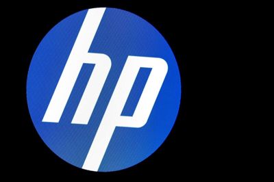 Opjustering af forventningerne til årets indtjening og tilbagekøb af aktier for milliarder af dollar fik kursen på HP til at stige på børsen i New York. (Arkivfoto)