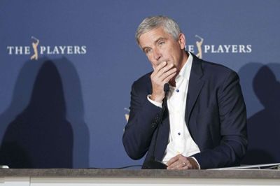 PGA Tour aflyser alle golfturneringer frem til begyndelsen af april - inklusive den igangværende THe Players Championship. Her ses PGA Tour-kommissær Jay Monahan under et pressemøde, hvor der informeres om organisationens håndtering af udbruddet af coronavirus.