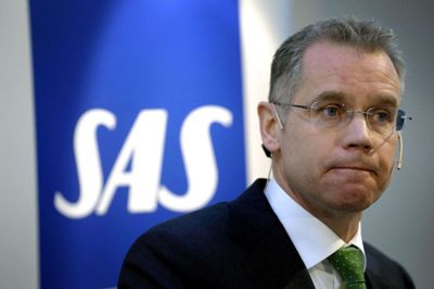 SAS's topchef, Rickard Gustafson, takker for, at den danske og svenske stat er trådt til med en garanti på tre milliarder svenske kroner. Imens ser konkurrenter hos norske Norwegian sultent efter lignende hjælp. (Arkivfoto)