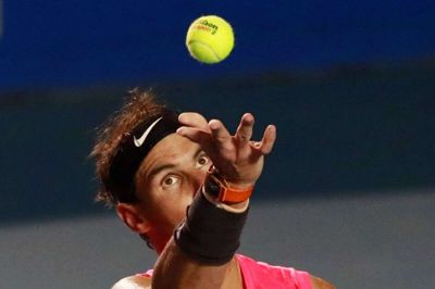 Den spanske tennisstjerne Rafael Nadal har vundet French Open 12 gange i alt. I år må han vente lidt længere end normalt på at forsvare titlen fra de seneste tre år.