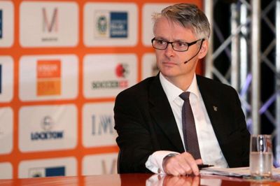 Nic Coward, Englands atletikchef, vil have IOC til at udskyde OL. (Arkivfoto)