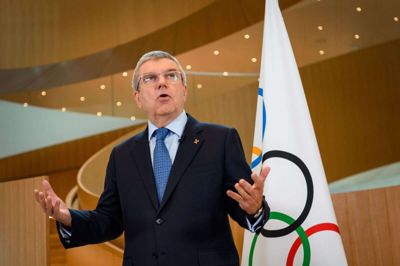 IOC-præsident Thomas Bach er kommet i strid modvind på grund af OL i juli og august. Flere lande kræver nu legene udskudt. (Arkivfoto)