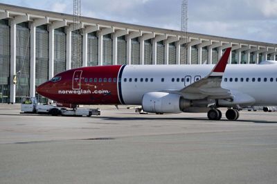 Størstedelen af Norwegians fly holder - som andre luftfartsselskabers fly - stille på landjorden på grund af den globale coronakrise.