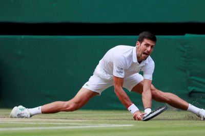 Det er endnu uvist, om Novak Djokovic får chancen for at forsvare sin Wimbledon-titel i 2020.