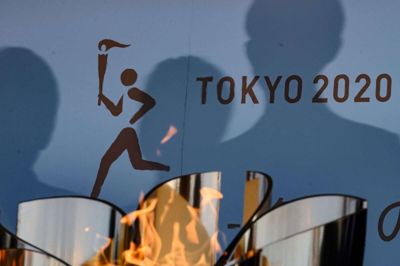 Den olympiske flamme ankom i sidste uge til Japan, og selv om der formentlig er mere end et år, til ilden skal brænde på det olympiske stadion i Tokyo, skal flammen forblive i landet.