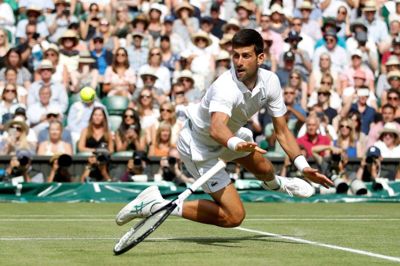 Novak Djokovic vandt Wimbledon for femte gang i karrieren, da han genvandt titlen i 2019.