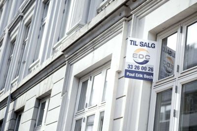 Samlet blev der givet 16.770 tilbud på realkreditlån i april.
5500 var til boligkøb, hvilket er et fald på 33 procent, i forhold til hvad man har set om måneden i det foregående 12 måneder.
(Arkivfoto)