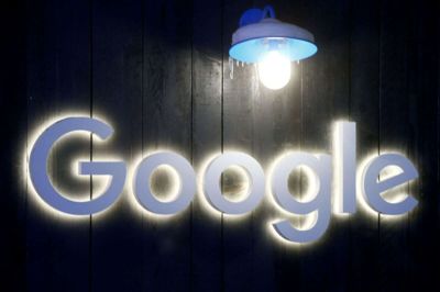 Google mærker også coronakrisen. I marts faldt selskabets indtægter fra annoncører markant. Det viser kvartalsregnskabet fra moderselskabet Alphabet.