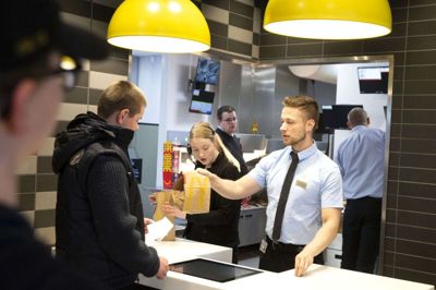 Udbringnings-firmaet Wolt har lavet en samarbejdsaftale med McDonald’s i Herning. Foto: Tom Laursen