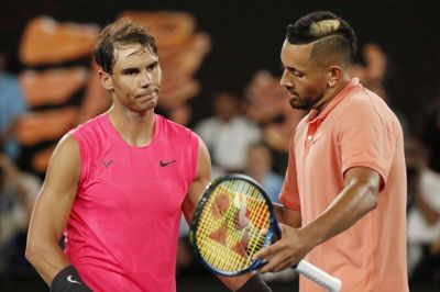 Det har flere gange slået gnister mellem den hårdtslående og finurlige australier Kyrgios og den spanske legende Rafael Nadal. Ved Australien Open i år var der dog mere forsonlige toner mellem de to.