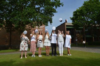 Ikast-Brande byråd vil have 62 procent af en årgang til at starte på en gymnasiel uddannelse. Det kan være på det lokale almene gymnasie, (billedet) eller HHX Herningsholm, der ligeledes har en afdeling i Ikast foto: Laila Kempel