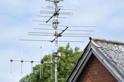 Kulturministeriet estimerede, at op mod 150.000 borgere kunne miste deres tv-signal, hvis signalet var blevet omlagt 31. marts.