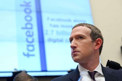 Mark Zuckerberg, chef for Facebook, tillader, at Donald Trump på Facebook truer med at skyde demonstranter, der plyndrer butikker. (Arkiv)
