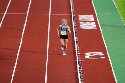 Norske Therese Johaug vandt overlegent på 10.000 meter ved Impossible Games i Norge med den fjerdebedste norske tid nogensinde på 31 minutter og 40,69 sekunder.