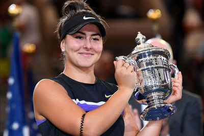 Canadieren Bianca Andreescu vandt sin første grand slam, da hun strøg til tops i US Open i 2019.