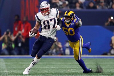 Når NFL-sæsonen begynder igen bliver det med den tidligere New England Patriots-tight end Rob Gronkowski (til venstre), der er vendt tilbage efter et års pause og skal tørne ud for Tampa Bay Buccaneers sammen med den tidligere New England Patriots-quarterback Tom Brady. (Arkivfoto).