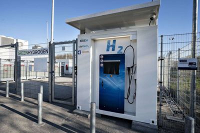 Ren brint skal spille en meget store rolle i EU's samlede energimiks, siger EU-Kommissionen. I flere EU-lande, også i Danmark, kører nogle busser i dag på brint.