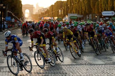 Tour de France-feltet må vente yderligere et år på rulle over dansk asfalt. (Arkivfoto)