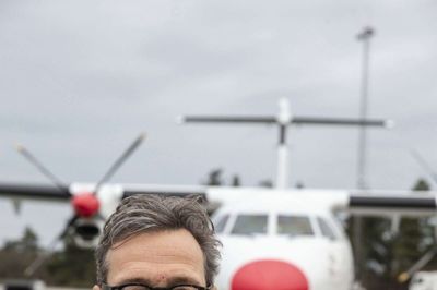 Lufthavnschef Frans Bjørn-Thygesen håber, at antallet af afgange hurtigt ryger i vejret efter 10. august. Foto: Martin Ballund