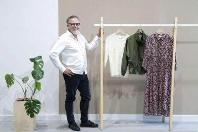Sonny Hvidkjær Jensen har gjort en karriere ud af at arbejde i udlandet, og siden 2011 har han været ansat hos DK Company. Her står han i spidsen for tekstilkoncernens indkøbskontor i Dhaka i Bangladesh. Foto: Henrik Ole Jensen