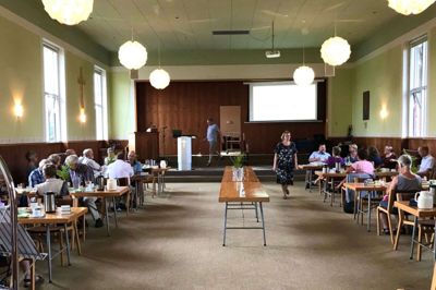 Ikast Kirkecenter inviterer igen til højskoleformiddag. Foto: Jette Aaes