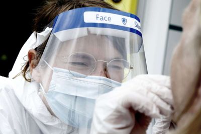 Raske midtjyder, der vil testes for coronavirus, kan opleve længere ventetid for tiden. Foto: Henrik Ole Jensen