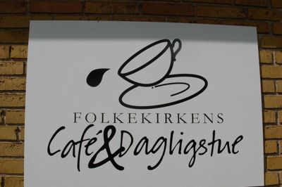 Folkekirkens Café & Dagligstue har brug for flere frivillige. Foto: Privat