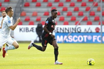 Pione Sisto og yderligere fire FCM-spillere går glip af PSV-kampen med coronasmitte. Foto: