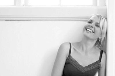 I år får Ikast-Brande Kommune besøg af blandt andre musikeren Christine Schou, der skal lave sangskriver-workshop for nogle af eleverne på kommunens folkeskoler. Foto: PR-Foto