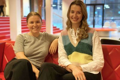 Kaya Munk Jensen og Andrea Vang Ruud er begge videre til anden runde i den danske datalogi-dyst. Foto: Privat