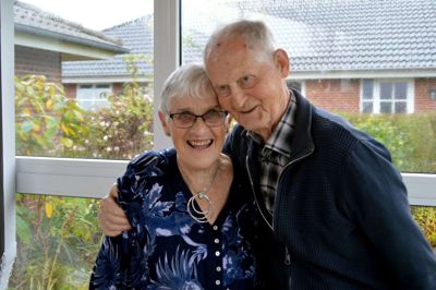 Ella og Martinus Lauritsen fra Bording har torsdag været gift i 65 år - og markerer krondiamantbryllup. Foto: Jette Aaes