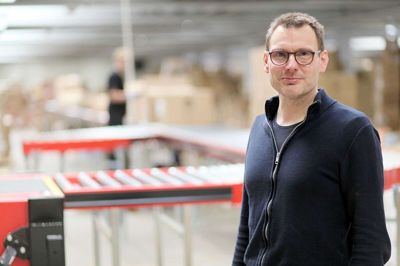 Jakob Klit-Johansen er chef for de cirka 40 ansatte på DK Companys lager i Brande, som faktisk er en filial af DK Company Vejle. Foto: Privat
