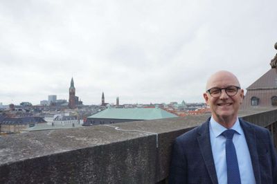 Carsten Kissmeyer er ikke tilfreds med sin partikollega Inger Støjbergs ageren. Han synes, hun skylder svar på, om hendes fremtid er i Vesntre. Samtidig erkender Ikast-politikeren, at et genvalg til folketinget ser svært ud, hvis meningsmålingerne holder stik. Foto: Marianne Eskildsen