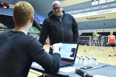 Karsten Werge, formand for Ikast FS Badminton, mener på vegne af den lokale klub, at der er brug for nye kræfter i hovedbestyrelsen hos forbundet Badminton Danmark. Foto: Jacob Hove