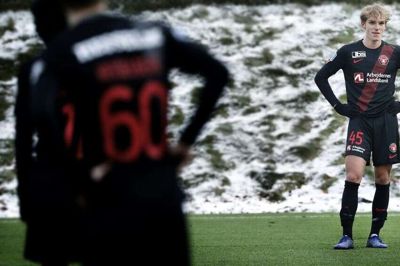 Gustav Isaksen, der her ses i en af FCM’s træningskampe denne vinter, imponerede i 2-1-udesejren over Randers mandag aften. Foto: Henrik Ole Jensen